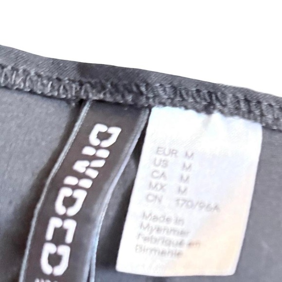 Black Tank Crop - Picture 3 of 3